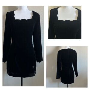 Vintage Hollywood velvet women’s mini dress